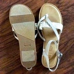 Toms size 9 Brand New